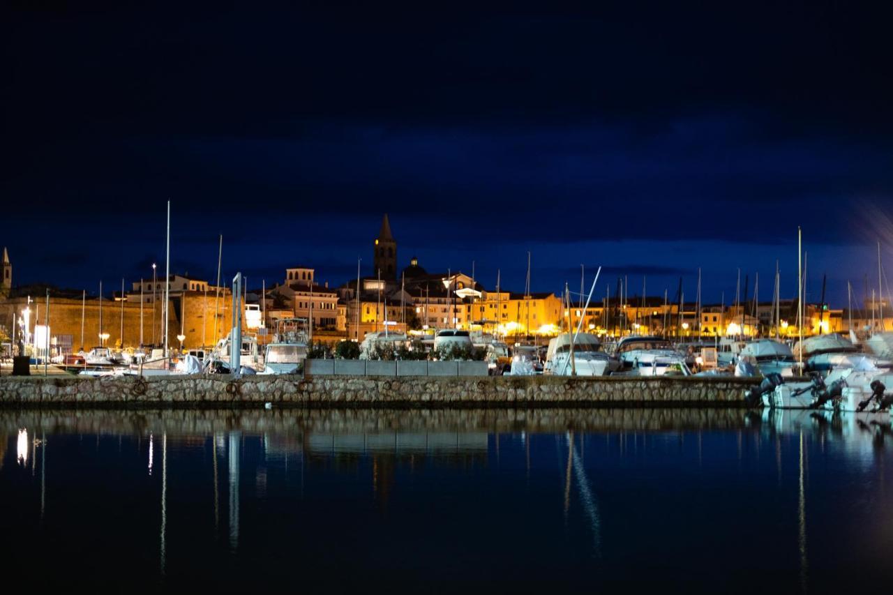 Alghero House Boat Exterior foto